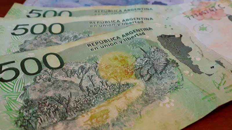 A chilenos dolares pesos 6000 26000 Dólares